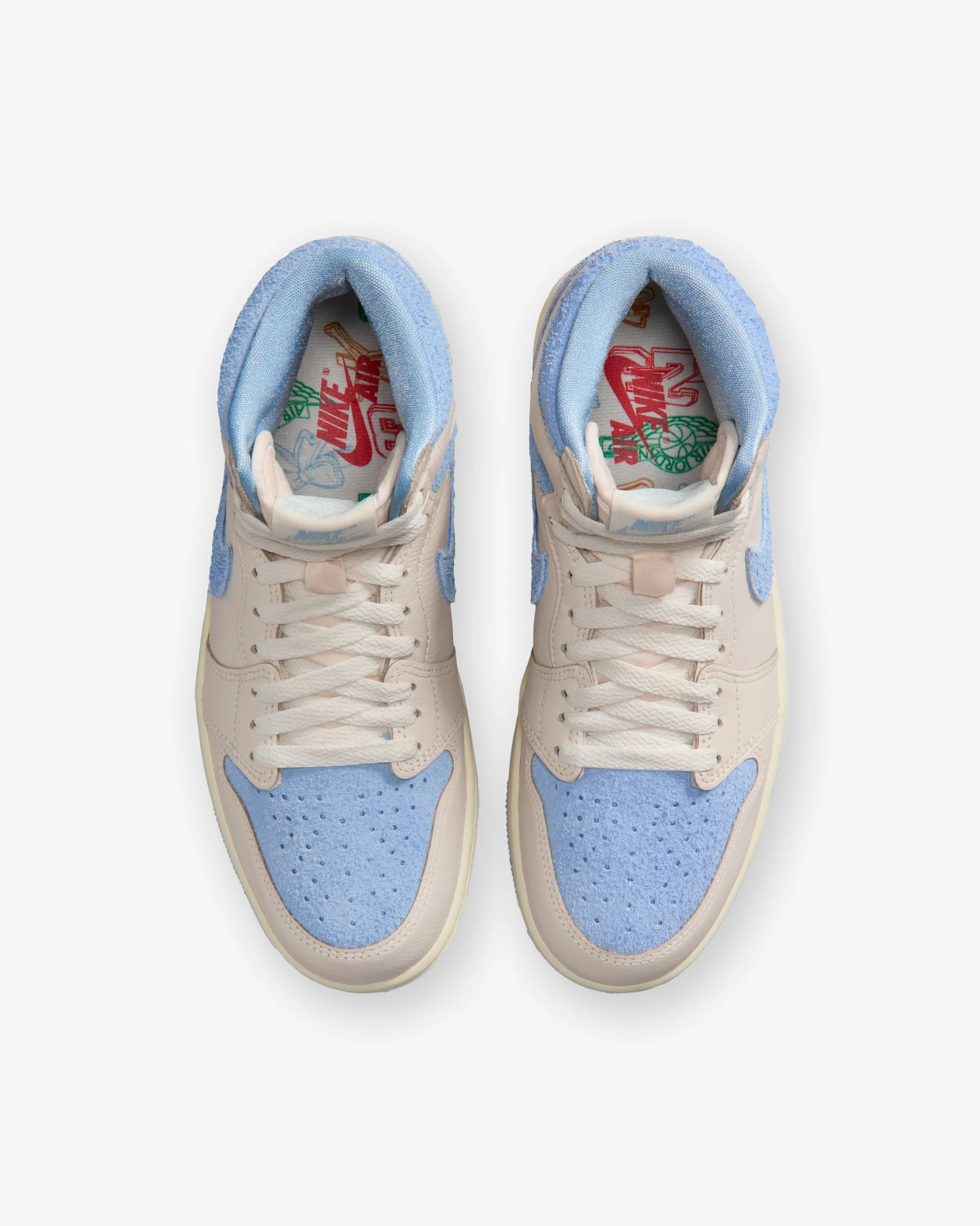 JORDAN WMNS AJ 1 RETRO HIGH OG - PALE IVORY/ PSYCHIC BLUE - Image 4