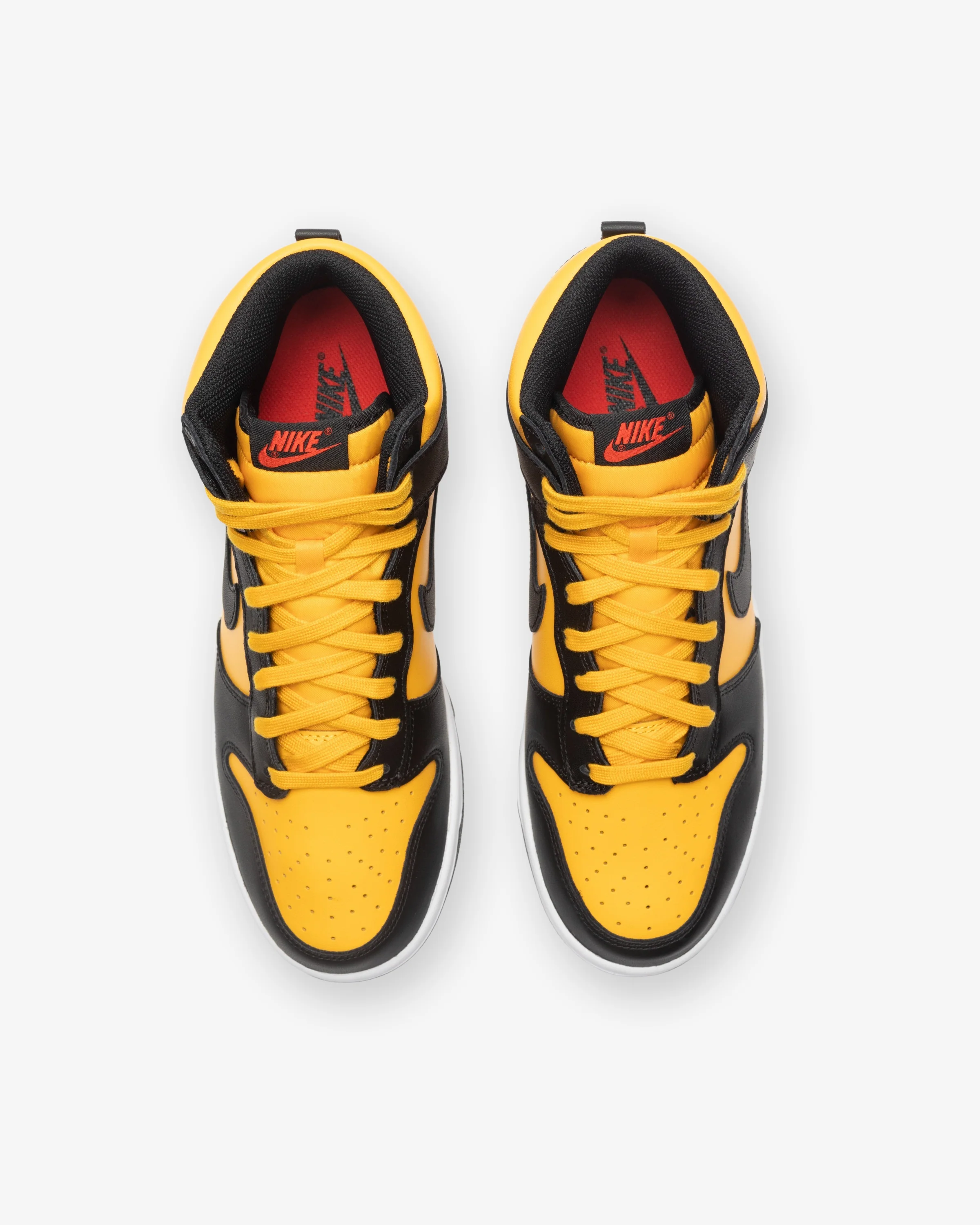 NIKE DUNK HIGH RETRO - UNIVERSITYGOLD/ BLACK/ WHITE/ RED - Image 4