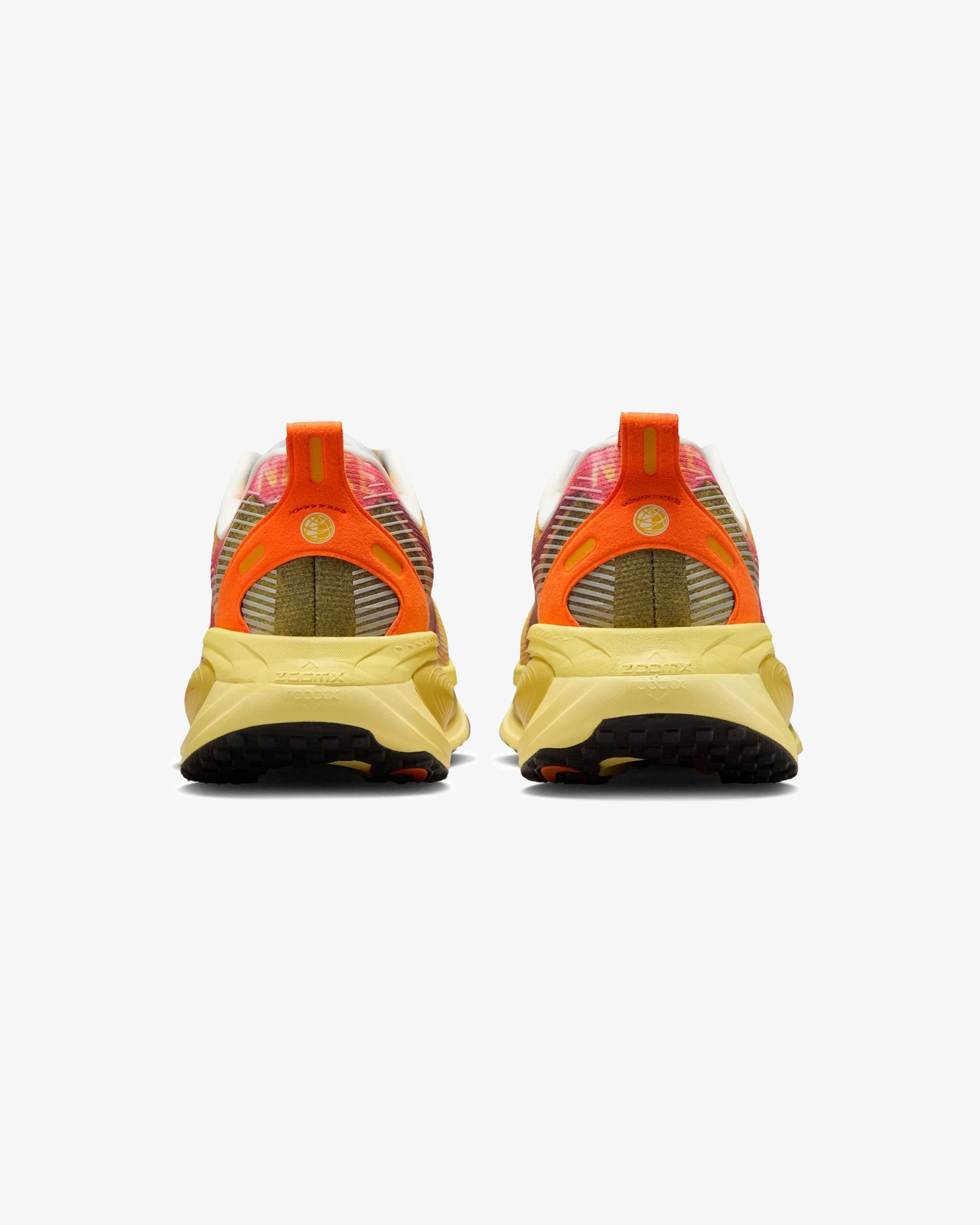 NIKE VOMERO 18 SE - MULTI-COLOR/ CLEAR - Image 3