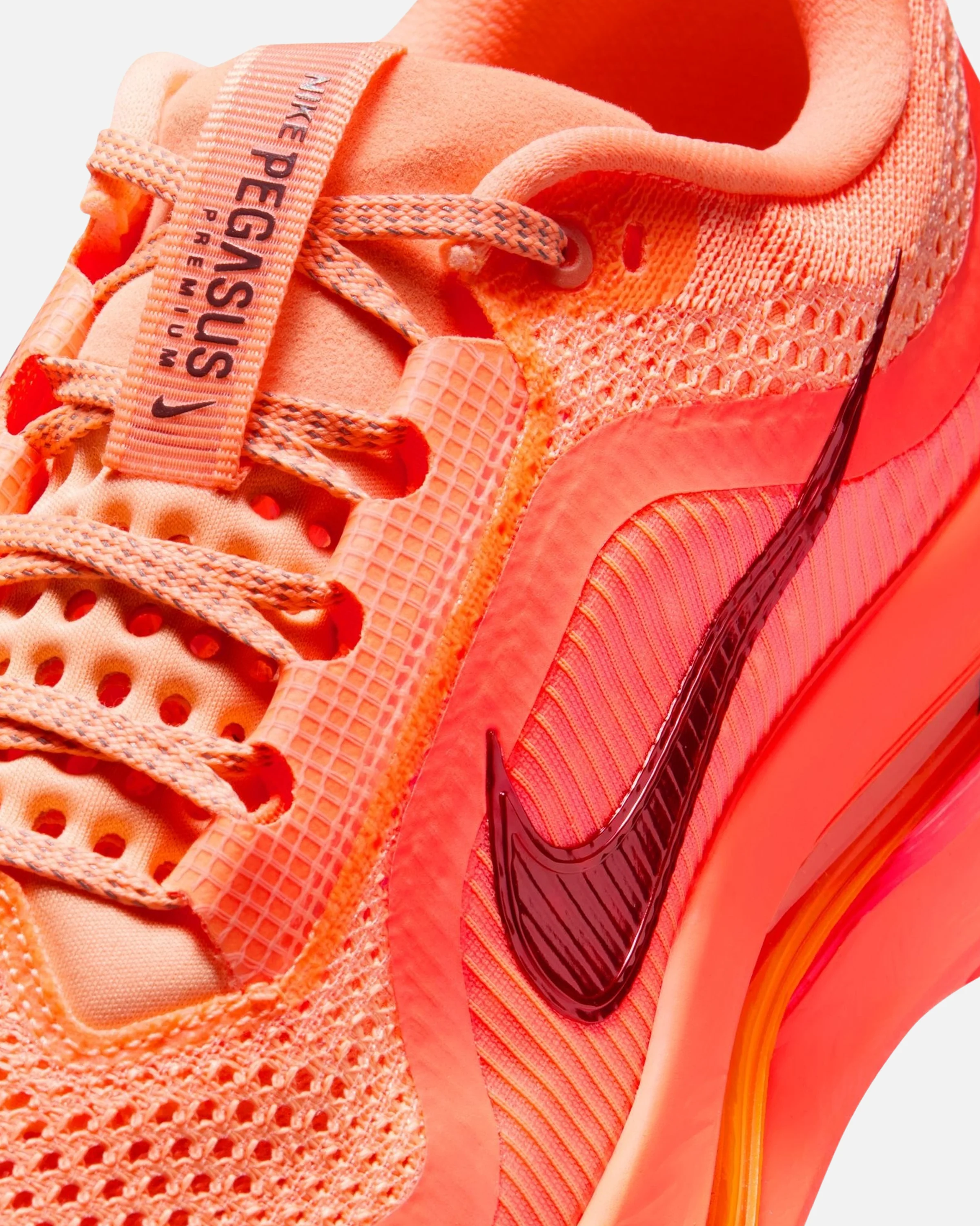 NIKE WMNS PEGASUS PREMIUM - ORANGE PULSE/ HOT LAVA - Image 6