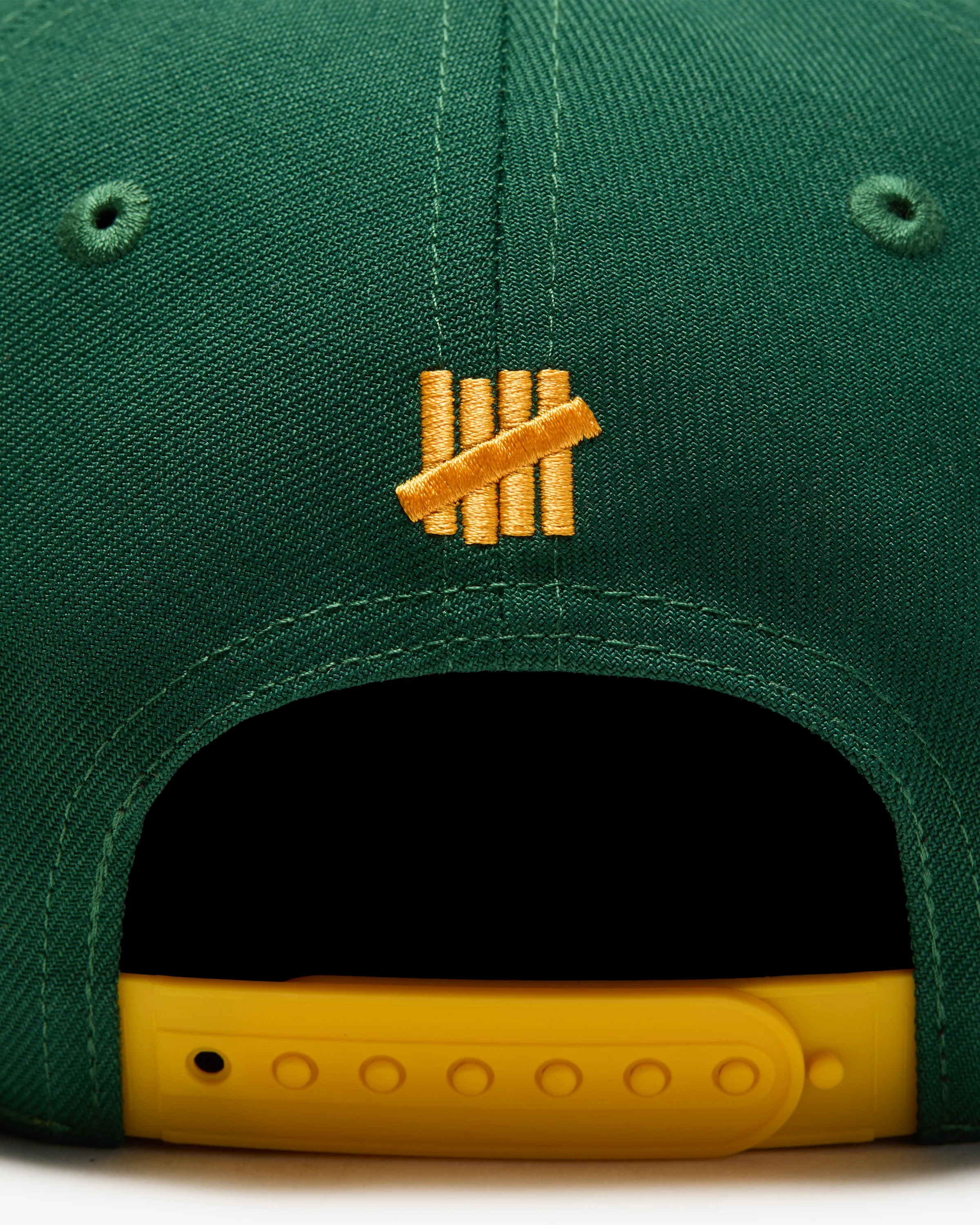 UNDEFEATED PLAY DIRTY SNAPBACK - Image 10