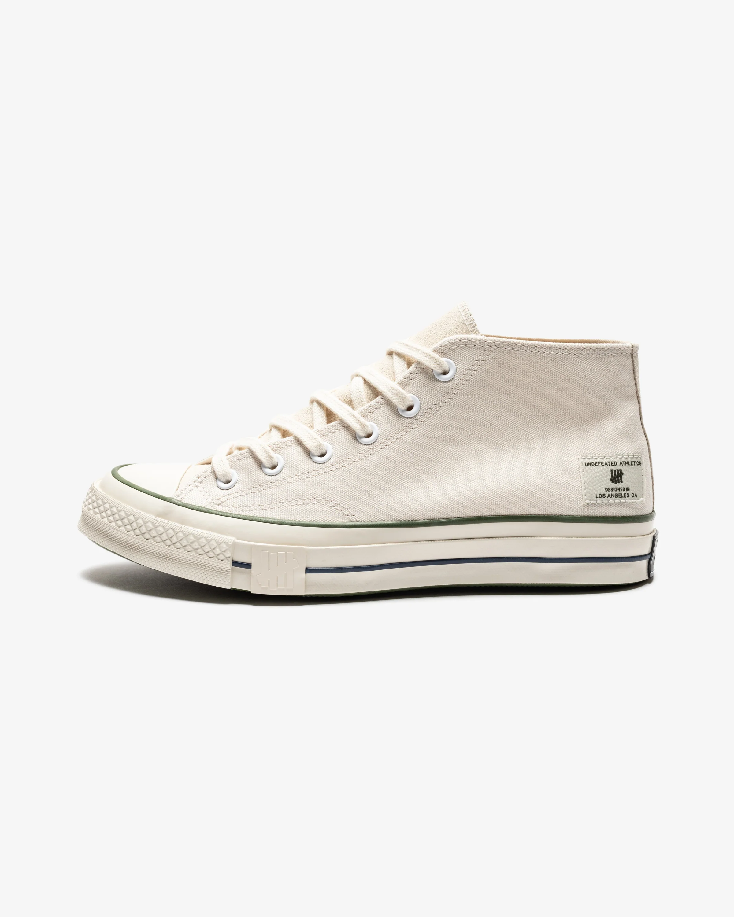 UNDEFEATED X CONVERSE CHUCK 70 MID- PARCHMENT/ CHIVE - Image 2