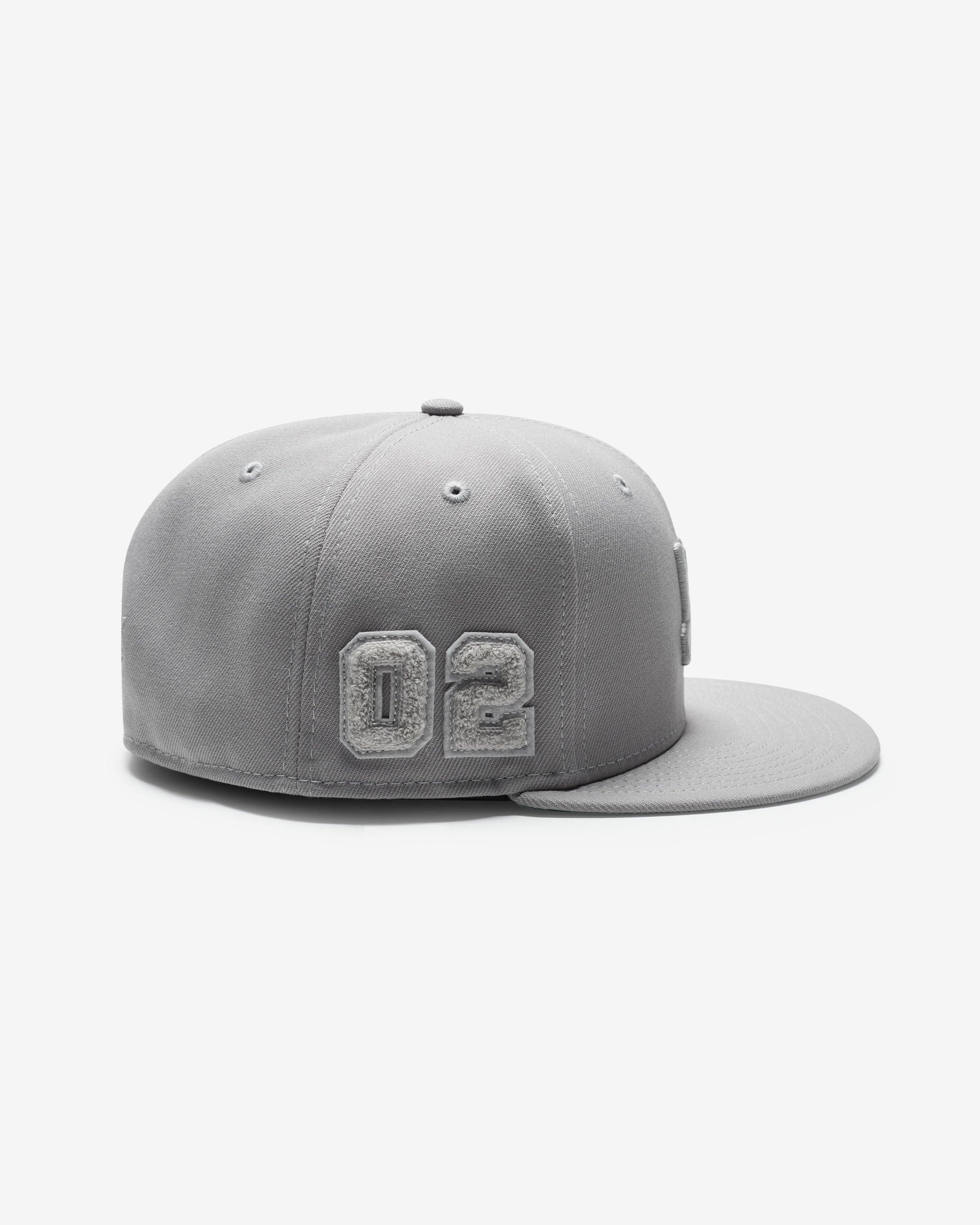 UNDEFEATED X NE MONOCHROME ICON FITTED - Image 17