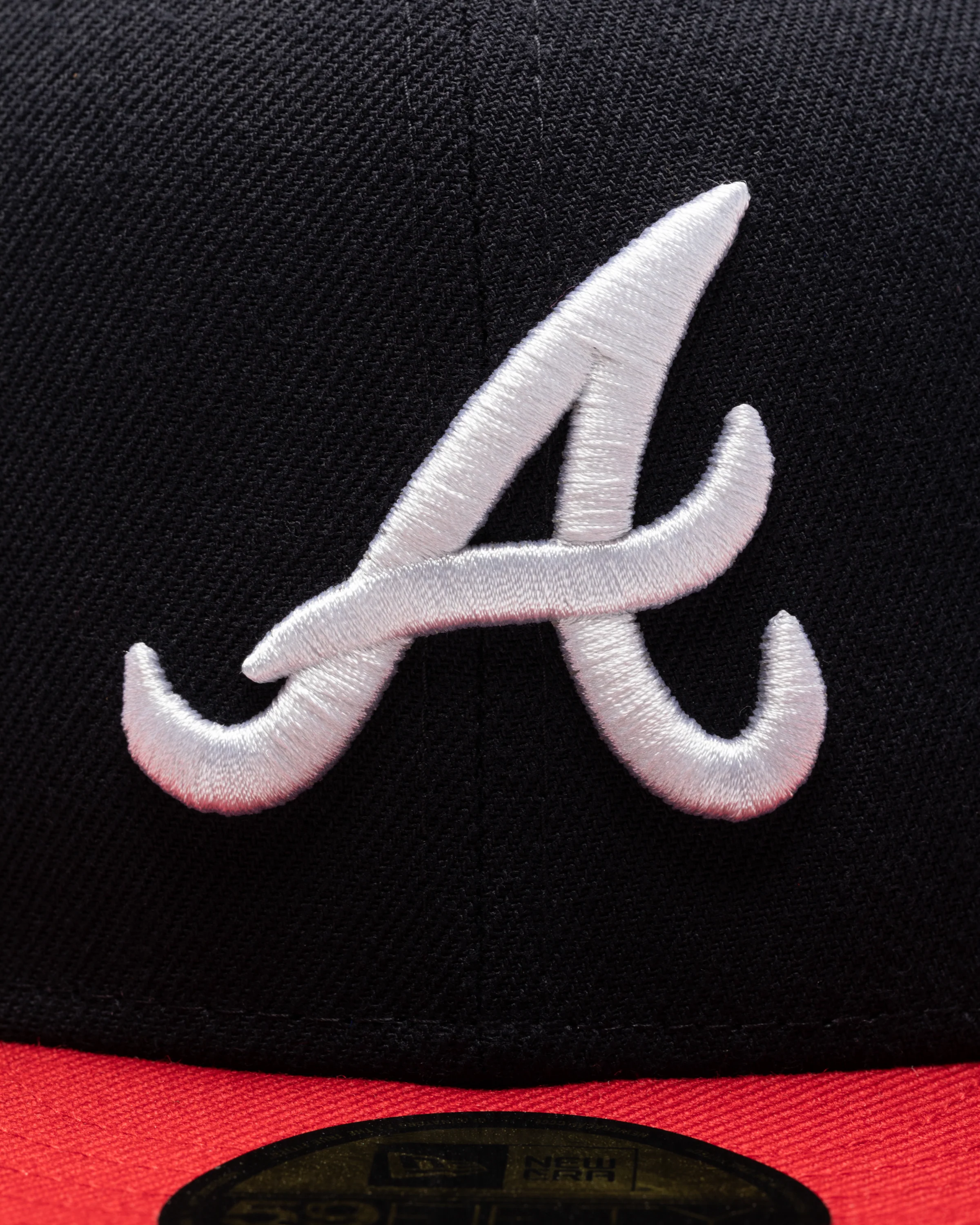 UNDEFEATED X NE X MLB FITTED - ATLANTA BRAVES - Image 3