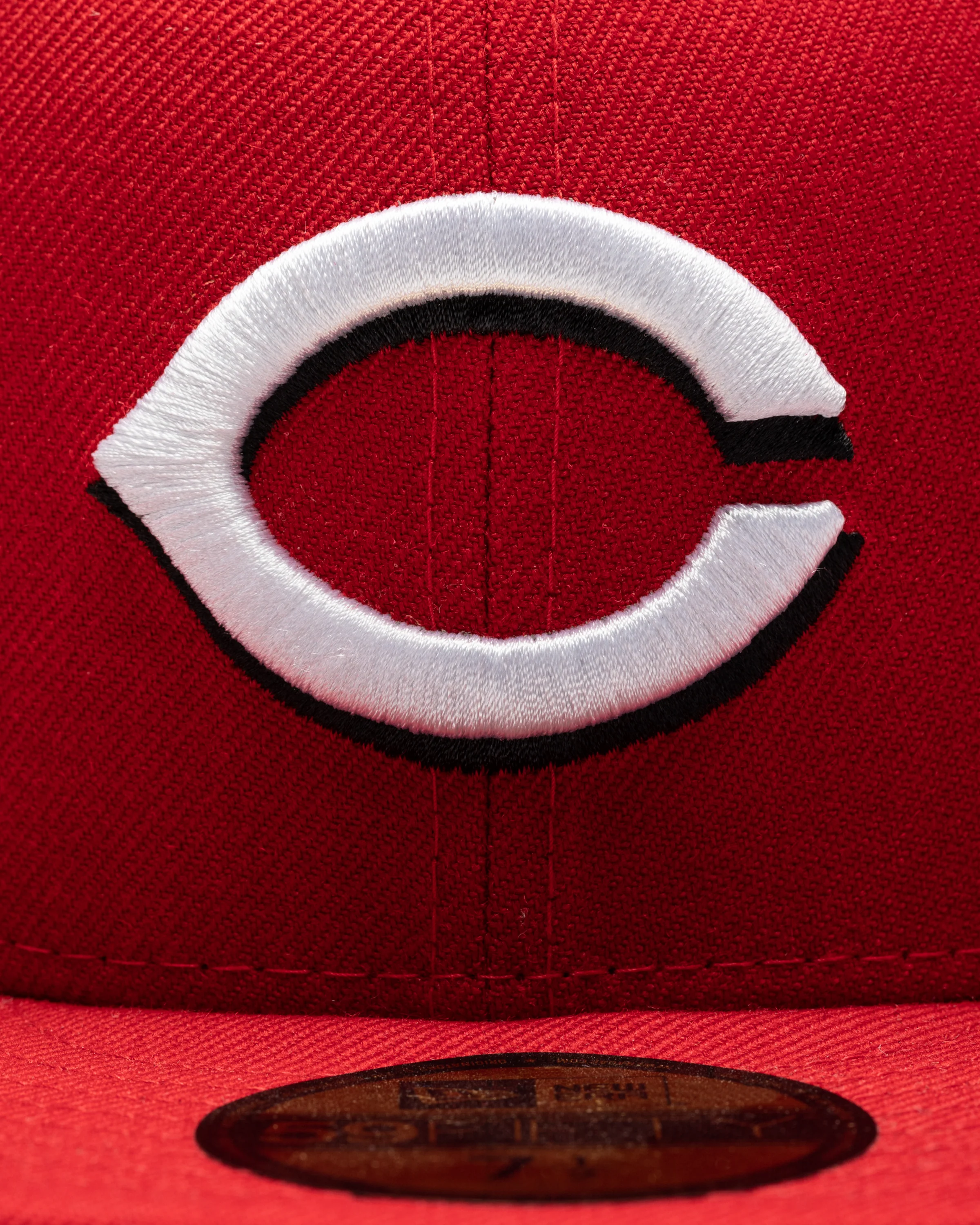 UNDEFEATED X NE X MLB FITTED - CINCINNATI REDS - Image 3
