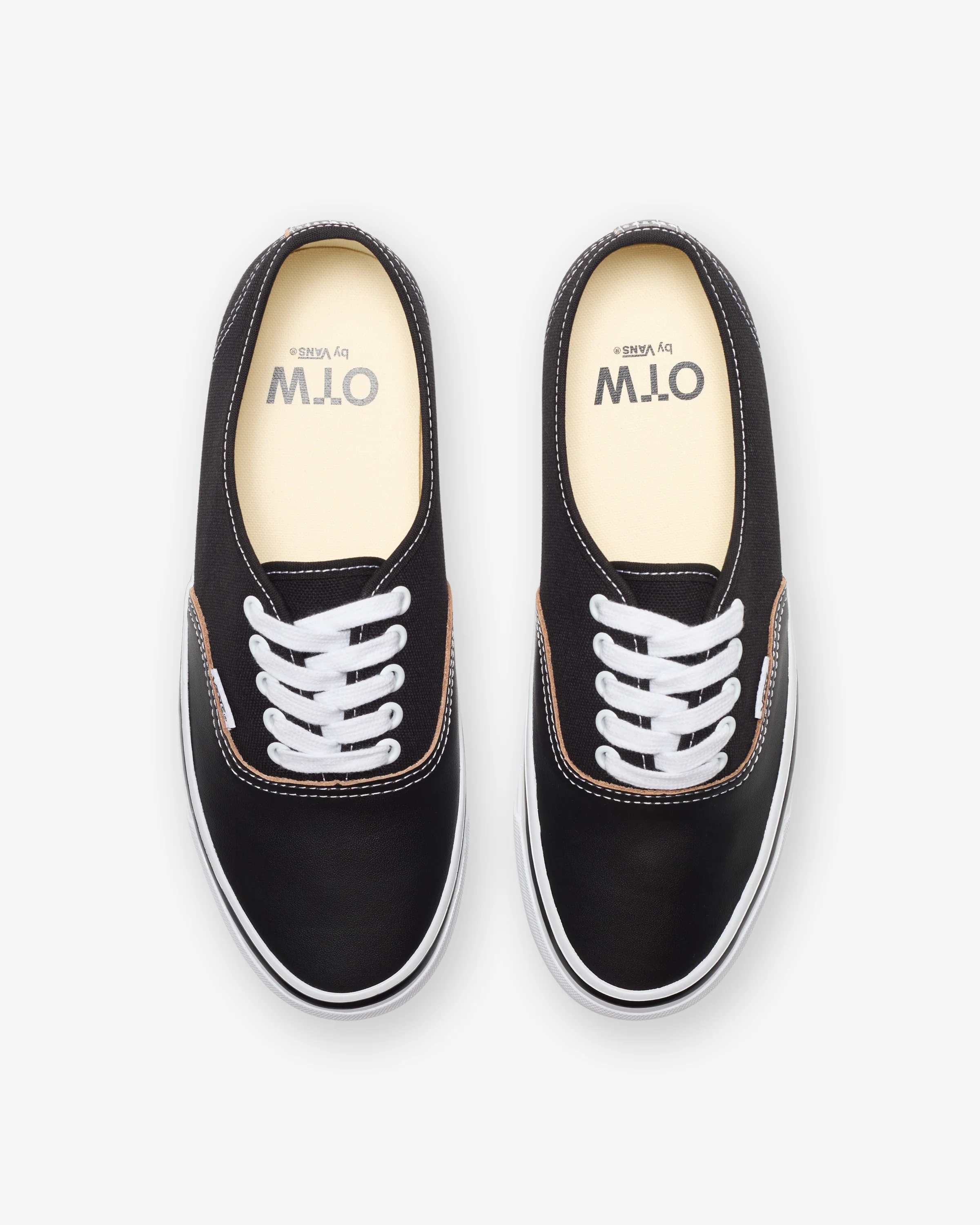 VANS OTW AUTHENTIC 44 SIPED VIBRAM - BLACK - Image 4